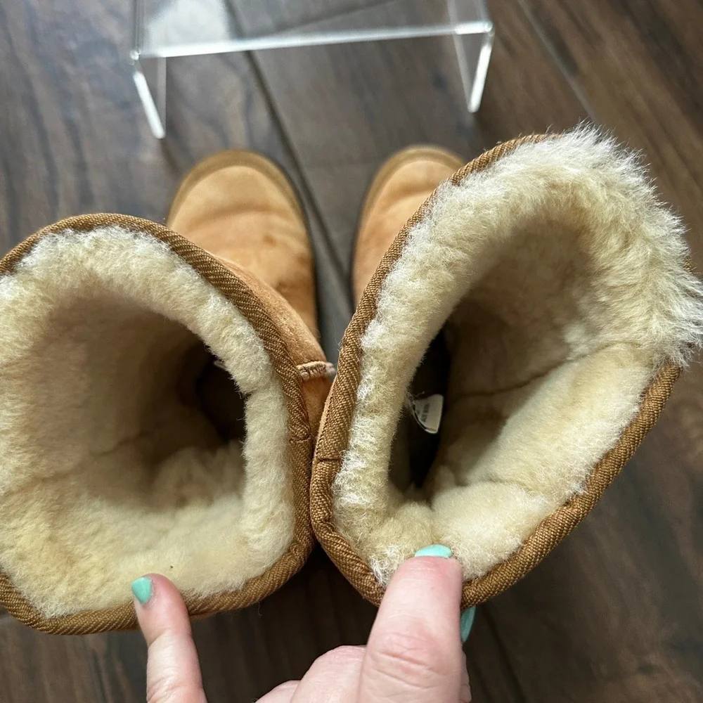 UGG Australia Ultimate Short 5275 Chestnut Sheepskin Shearling Boots Womens 6